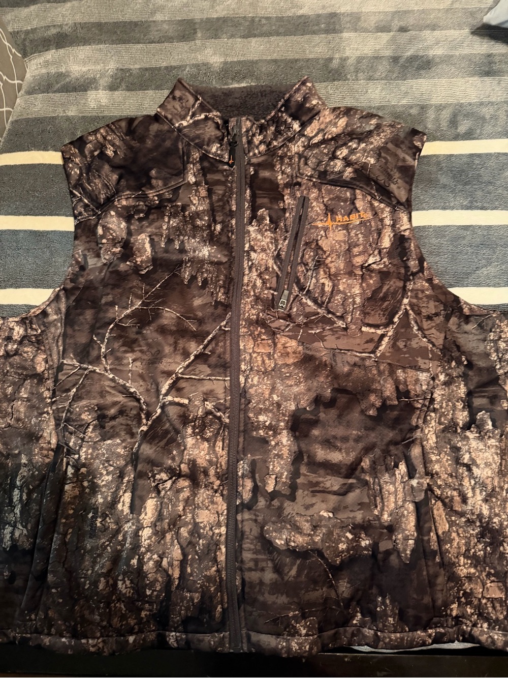 Men's Camouflage Fleece Vest - Realtree Timber
